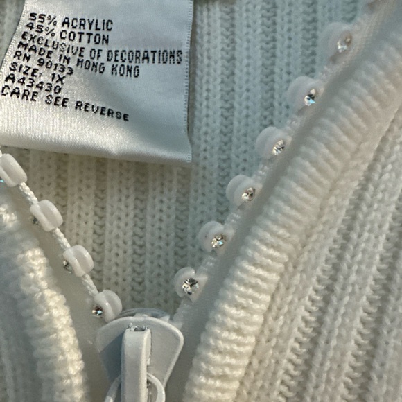 Quacker Factory Cream Ribbed Diamond Zipper Zip-Up Sweater - Picture 6 of 7